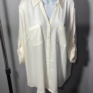 NWT Maurice’s button down blouse